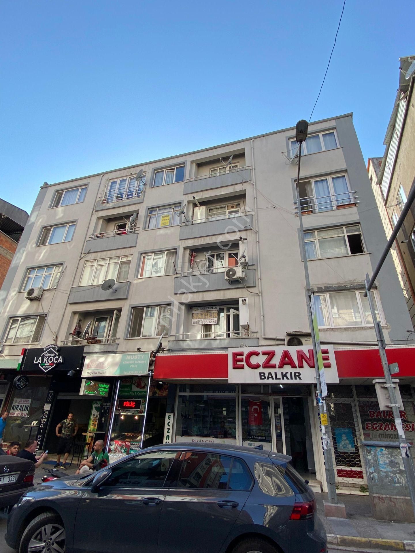 Altıeylül Kasaplar Satılık Daire  COKER PLUS'DAN ANAFARTALAR CADDESİNDE SATILIK DAİRE 