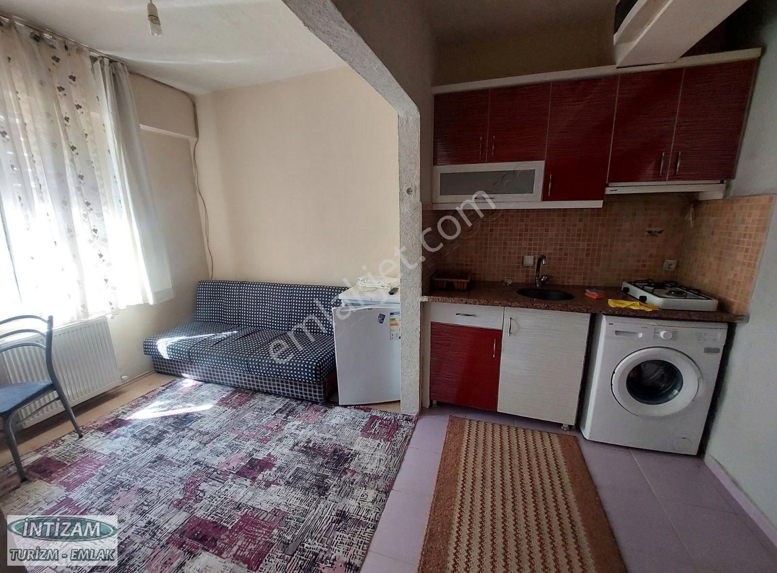 Isparta Merkez Fatih Kiralık Daire Fatih Mahallesi'nde 1+1 Eşyalı Apart