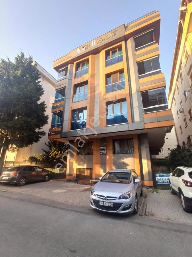 Maltepe İdealtepe Satılık Daire İDEALTEPE METROYA YAKIN SATILIK BOŞ 4+1 TERS DUBLEKS DAİRE