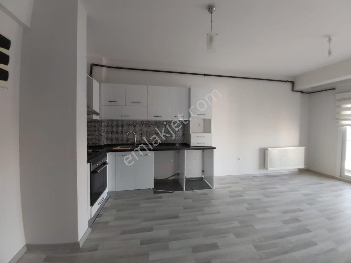 Seyrek Girişi Stüdyo City De Kiralık 1+1 Daire