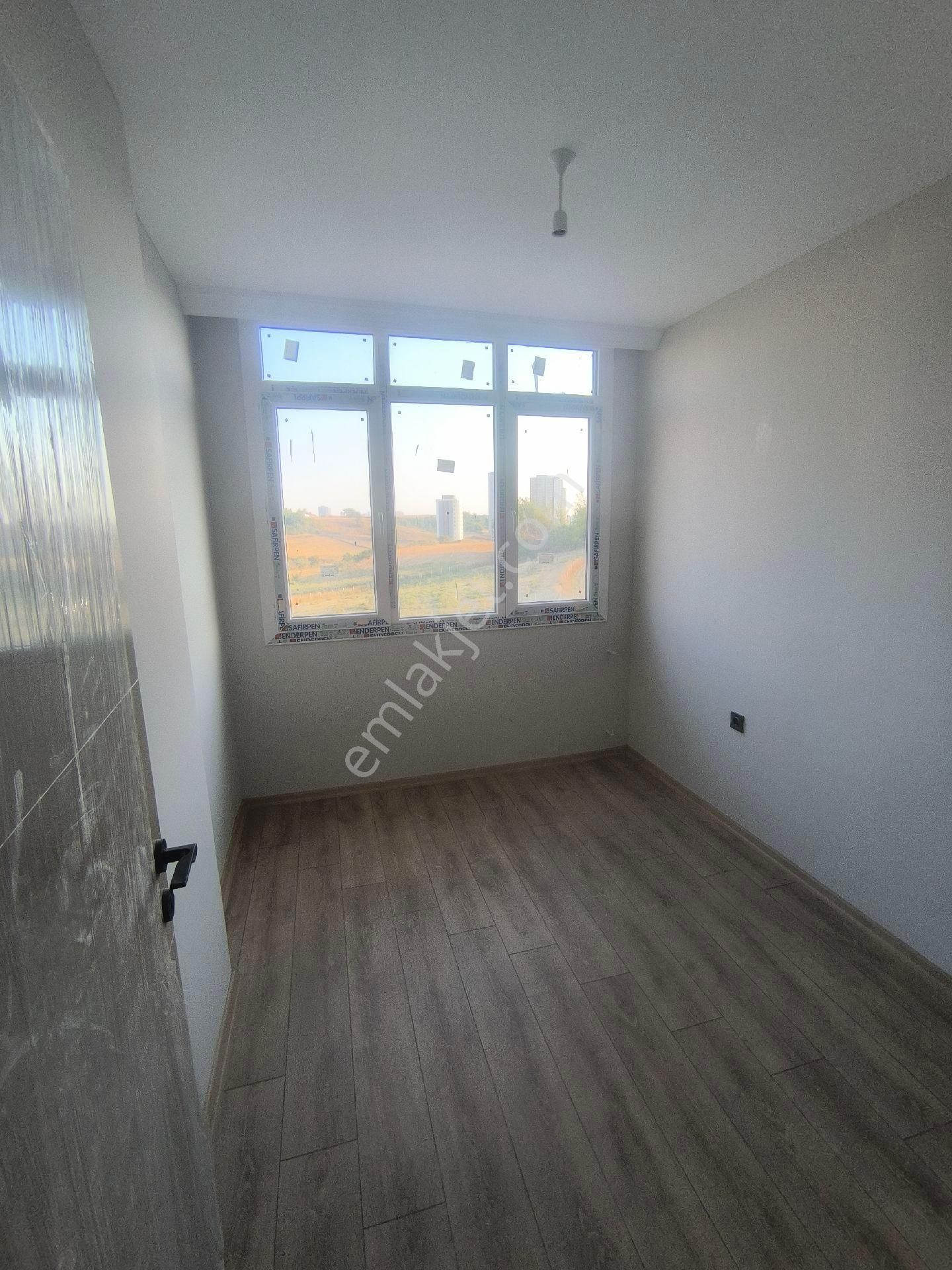 Demirhan Emlak'tan Uygun Fiyata Satılık Daire Sıfır Bina Yatay Mimari - Görsel 10