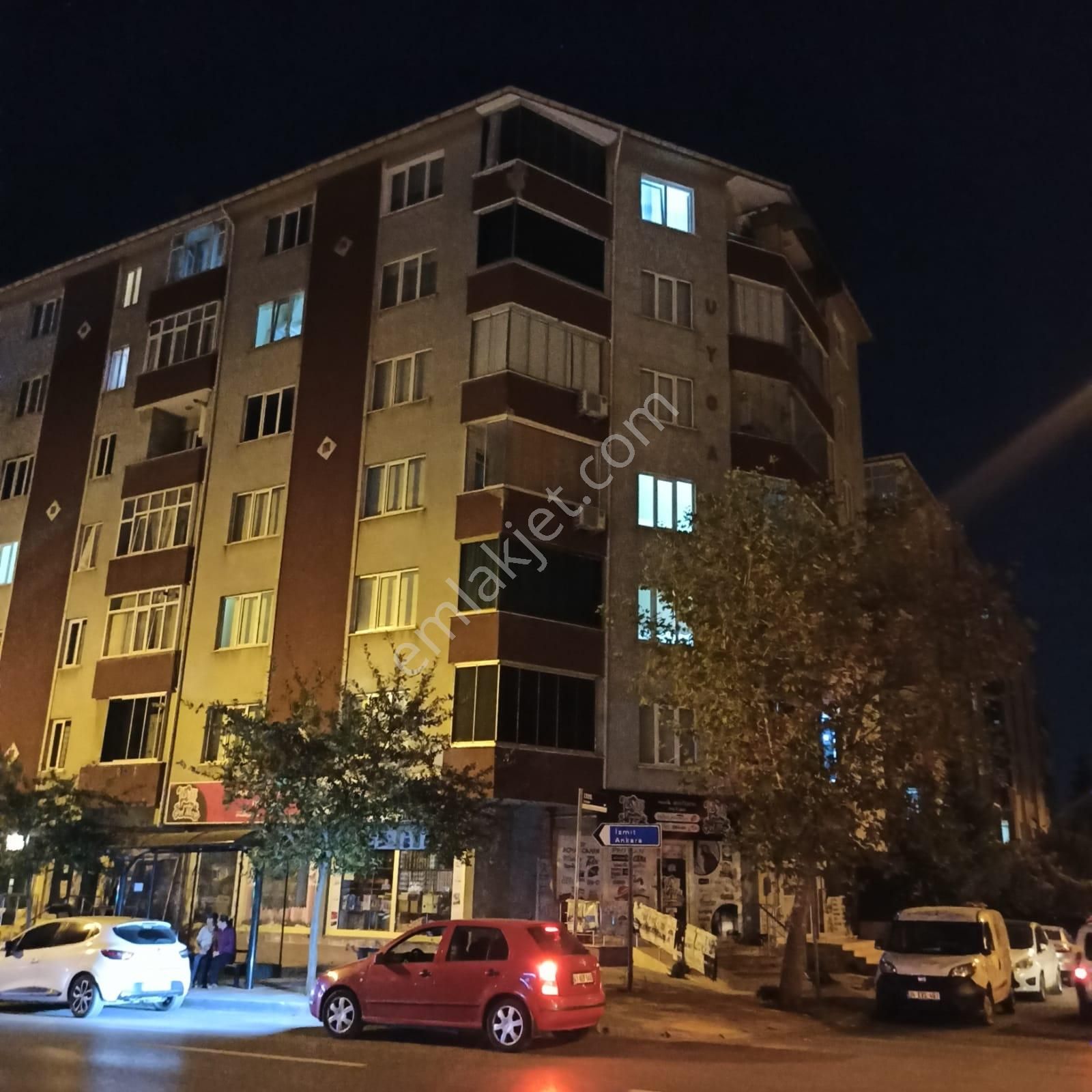 Gebze Tatlıkuyu Satılık Daire GEBZE TATLIKUYU MERKEZDE 3+1 SATILIK DAİRE