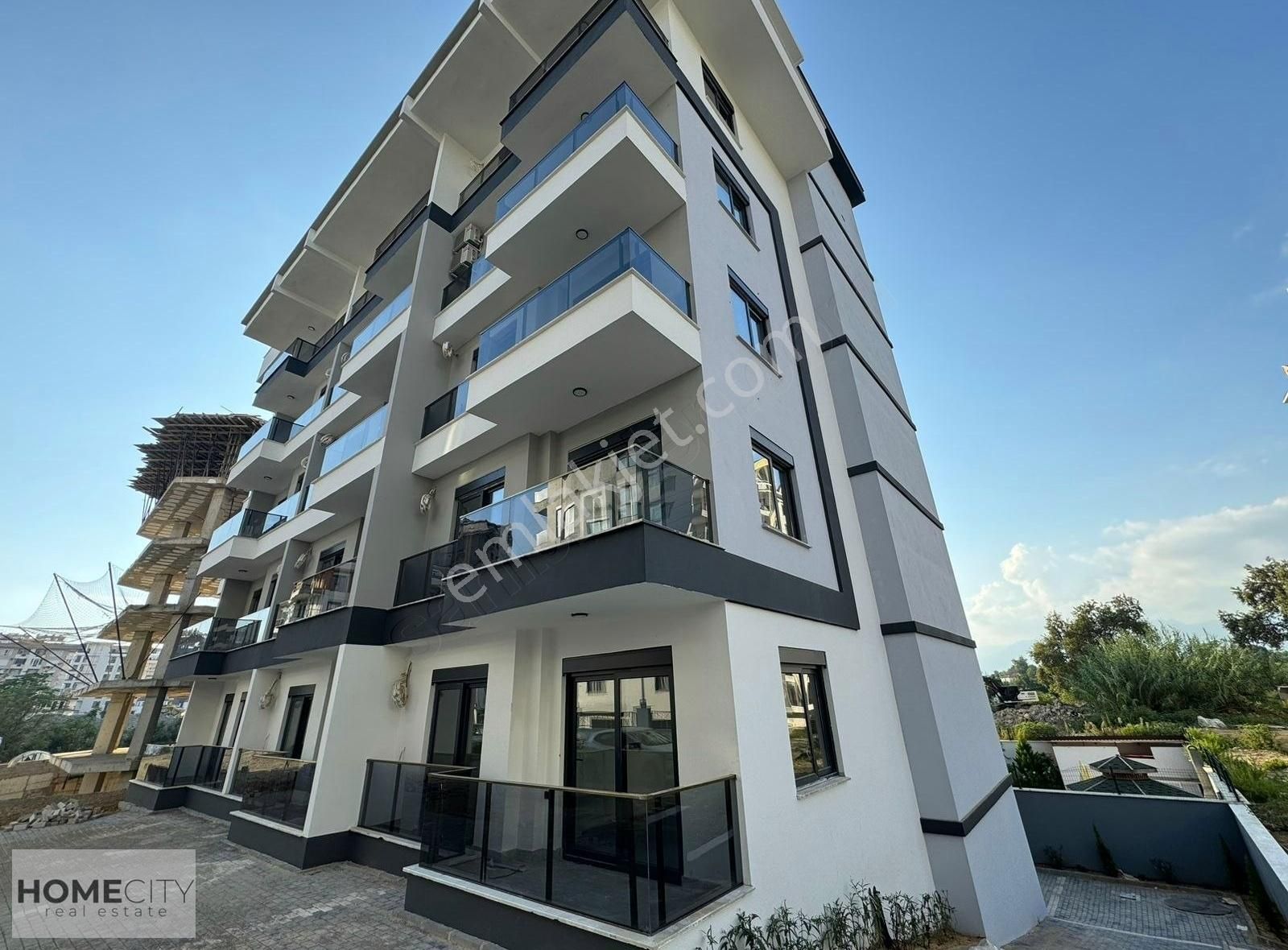 Alanya Mahmutlar Satılık Daire ALANYA MAHMUTLAR 1+1 55M2 HAVUZ,FİTNES,SAUNA,DENİZE 450M,LÜX EVV