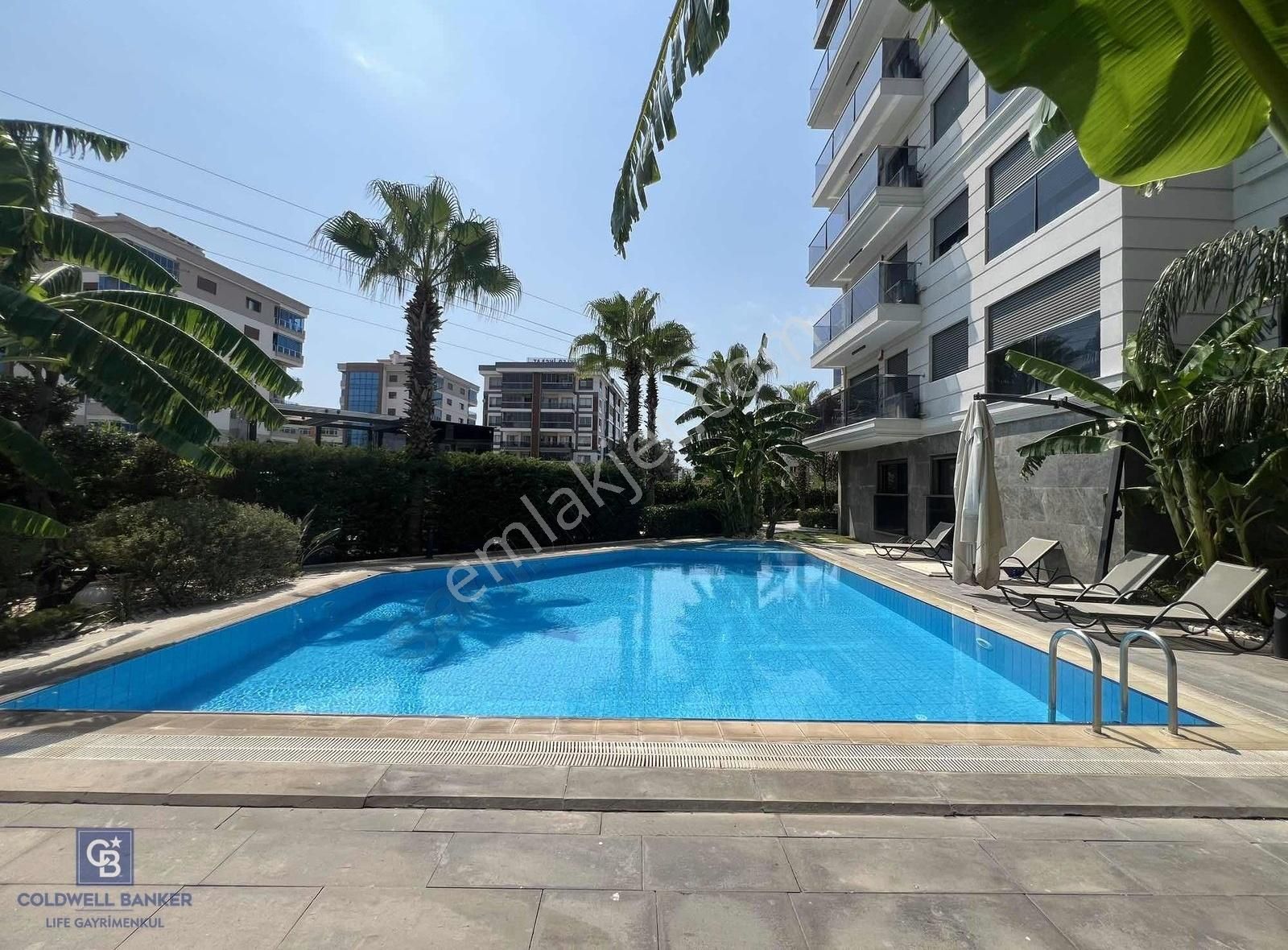 Çiğli Ataşehir Satılık Daire Tanınmış Suit Sitesi Ataşehir de 2+1 Satılık Daire