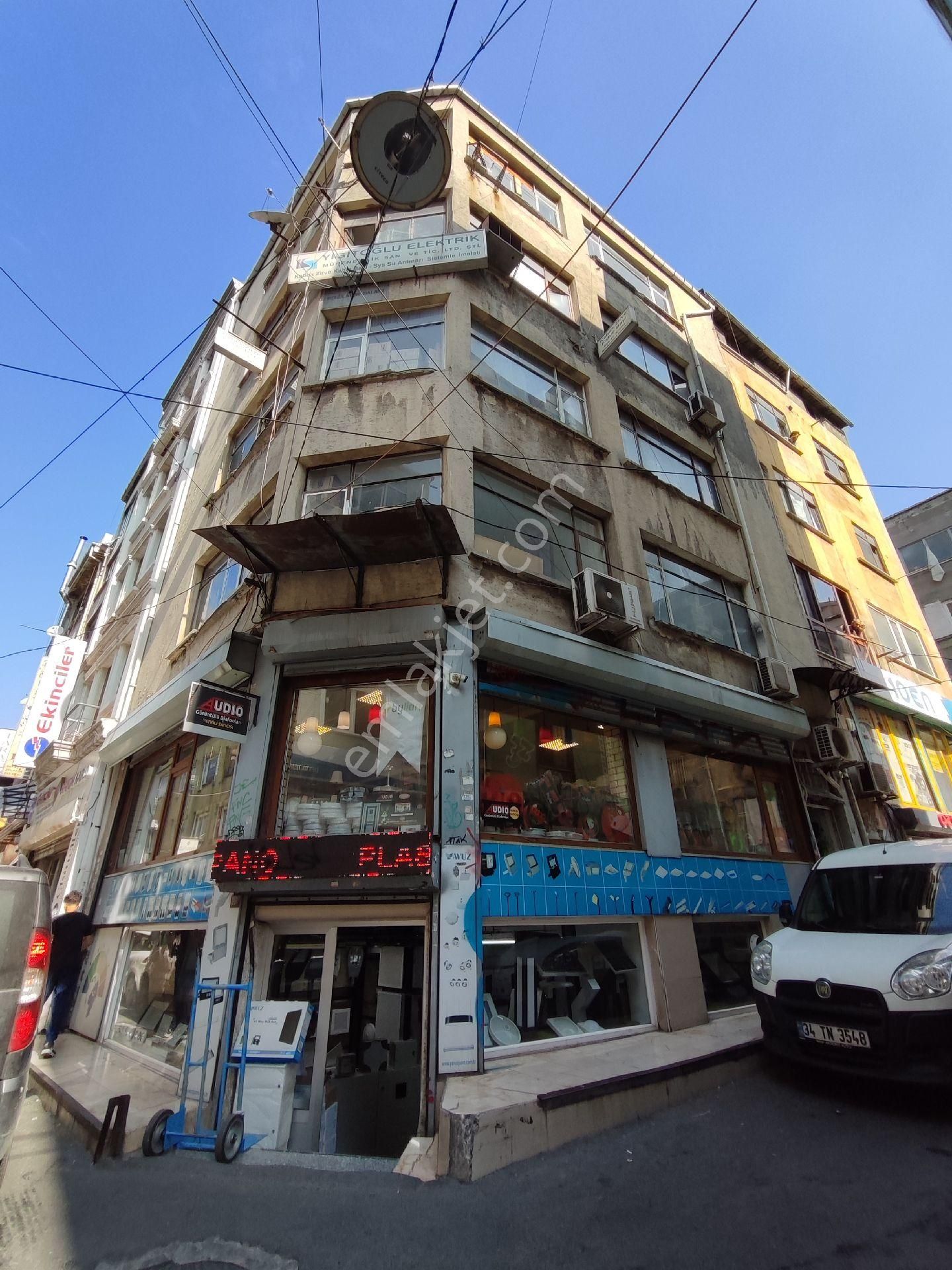 İstanbul Beyoğlu Satılık Büro Bülent Akgün Gayrimenkul Beyoğlu Karaköy Şişhane Perşembe Pazarı Satılık Büro