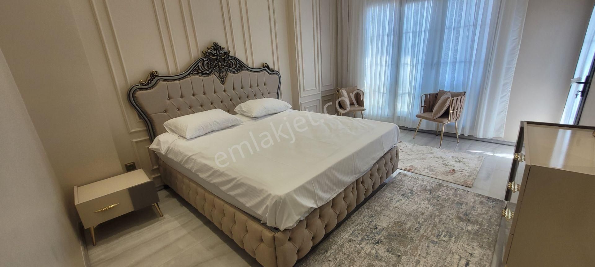 Beylikdüzü Dereağzı Kiralık Villa  EŞYALI SIFIR VİLLA MOBİLYALI DENİZ MANZARALI MÜSTAKİL