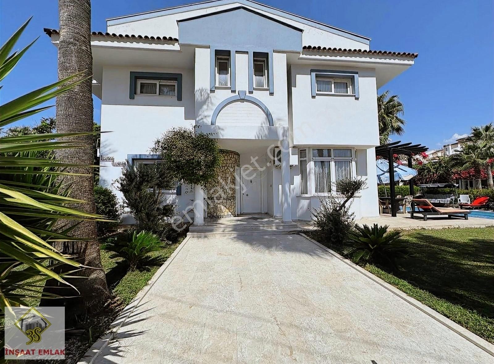 Fethiye Foça Satılık Villa Foça Mahallesinde Lüks 4+1 Müstakil Villa