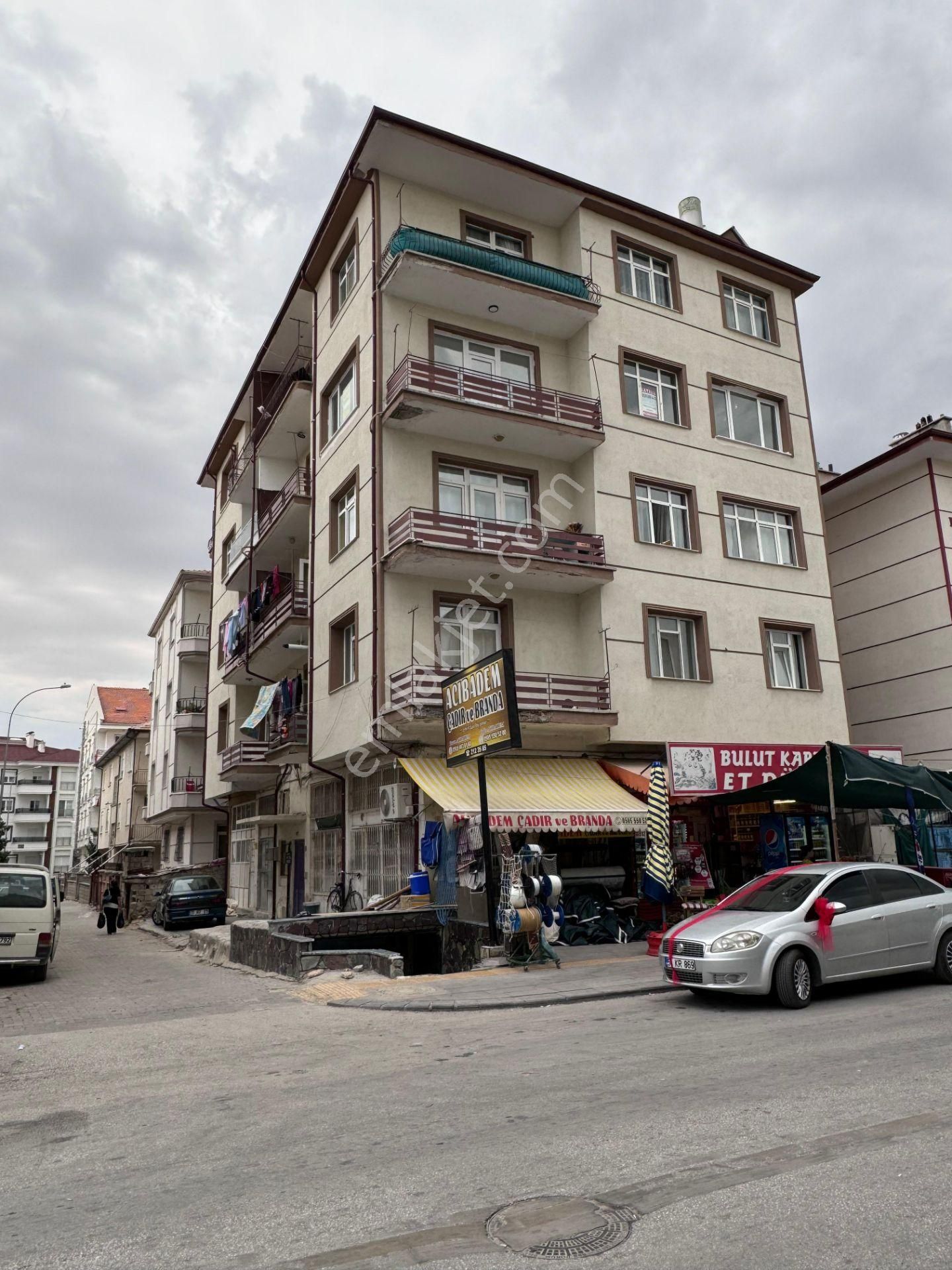 Karaman Merkez Gazidükkan Satılık Daire  PRESTİJ'DEN İMARET CD. ÜZERİ ARAKAT GÜNEY CEPHE 3+1 MASRAFSIZ