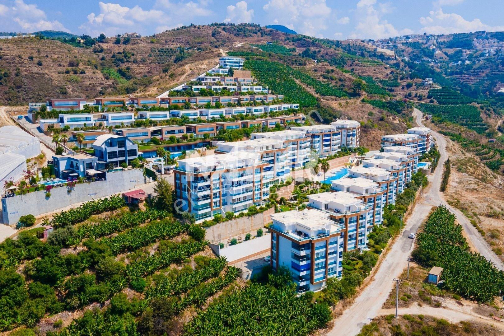 Alanya Kargıcak Deniz Manzaralı Satılık 4+1 Bahçe Dubleks Daire