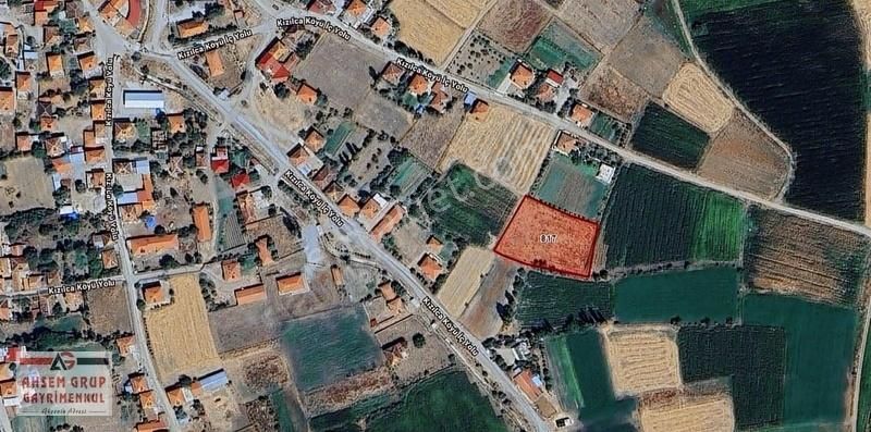 Sandıklı Kızılca Köyü Satılık Tarla SANDIKLI KIZILCA KÖYÜNDE KÖY İÇERİSİNDE 3.100 m2 SATILIK ARSA