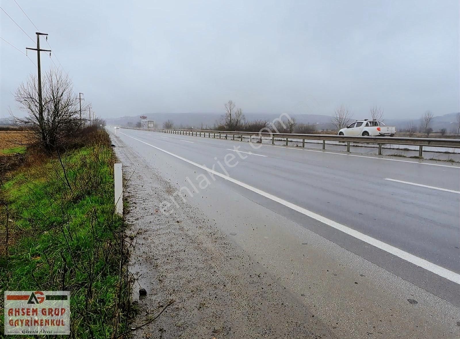 Söğütlü Gündoğan Satılık Tarla SÖĞÜTLÜDE KARASU DUBLE YOLA CEPHELİ 2.424 M2 SATILIK ARSA