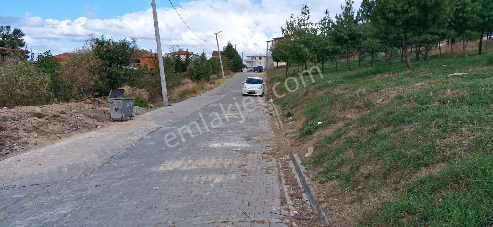 Yalova Merkez Bağlarbaşı Satılık Konut İmarlı  Yalova Bağlarbaşı Mahallesinde Satılık Arsa 