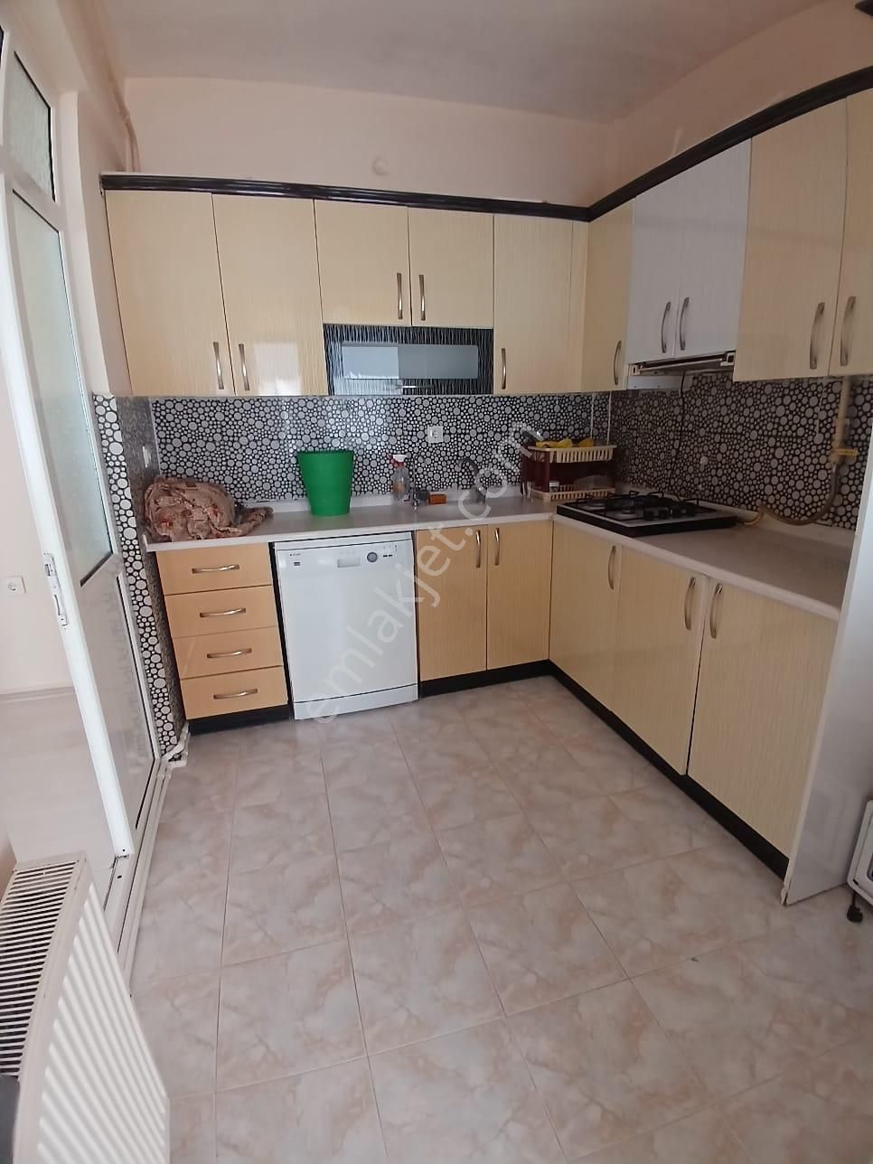 Niksar Kayapaşa Kiralık Daire  NİKSAR EMLAK'TAN FEN LİSESİ YANINDA KİRALIK 3+1 DAİRE.!