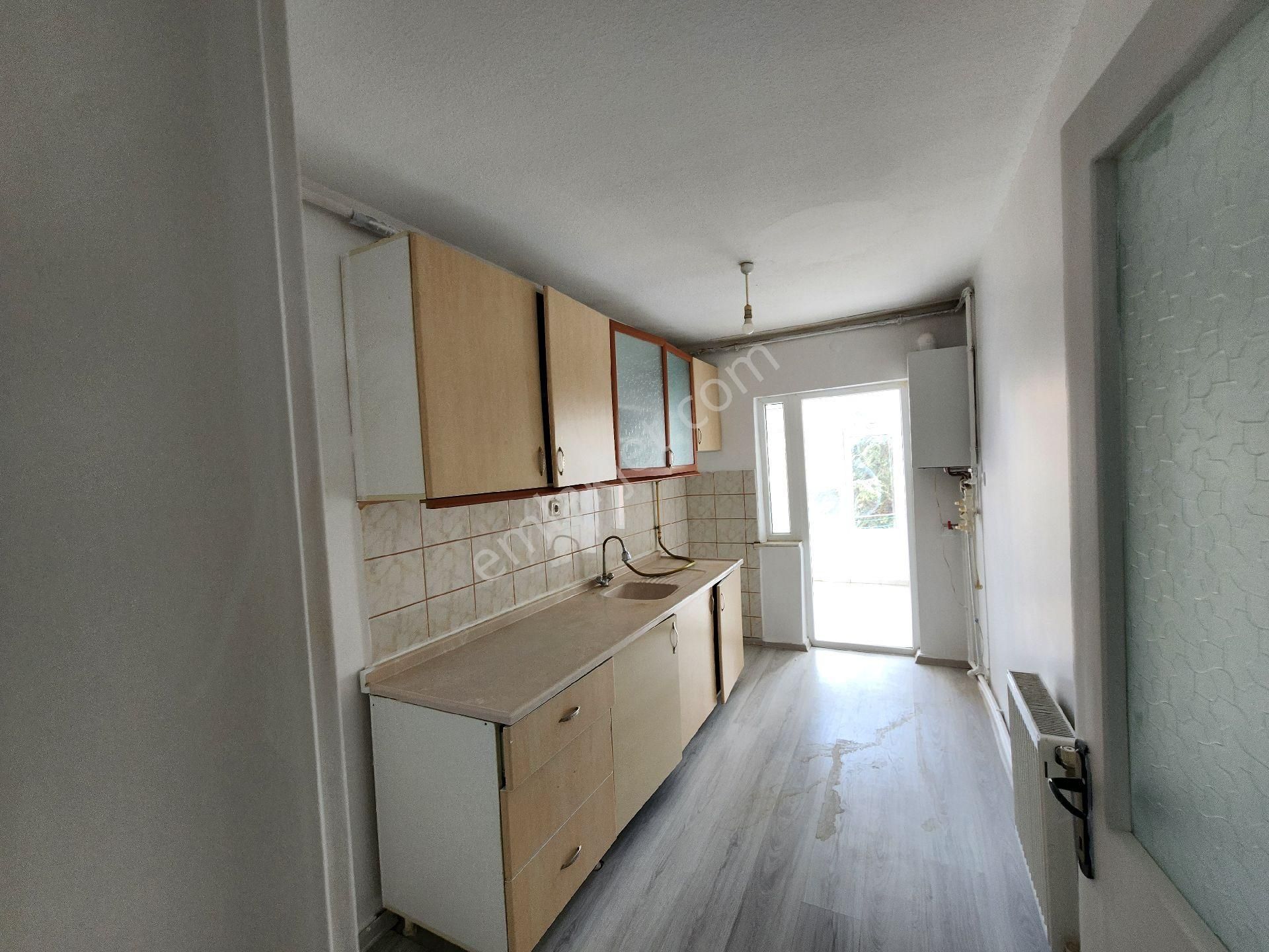 Bor Toplu Konut Kiralık Daire Kiralık 3+1 kombili daire bor toki hilal sitesinde d-2 blok 2.kat