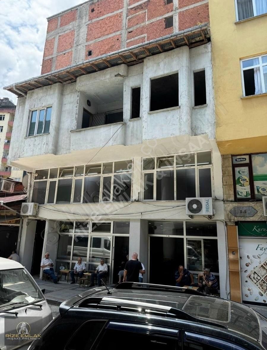 Rize Merkez Ekrem Orhon Satılık Ticari İmarlı EKREM ORHAN MAH. 100 M2 TİCARİ RUHSATLI 8 KAT İMARLI SATILIK !!