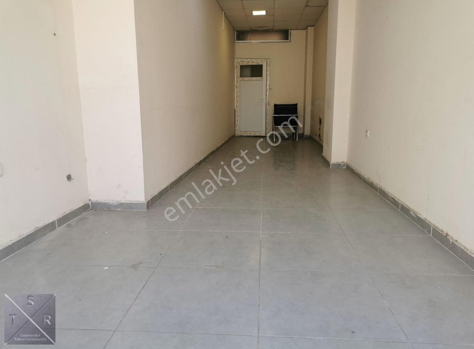 Bayraklı Manavkuyu Kiralık Dükkan & Mağaza MANAVKUYU SAKARYA CADDESİ PARALELİ 33M² KİRALIK İŞYERİ