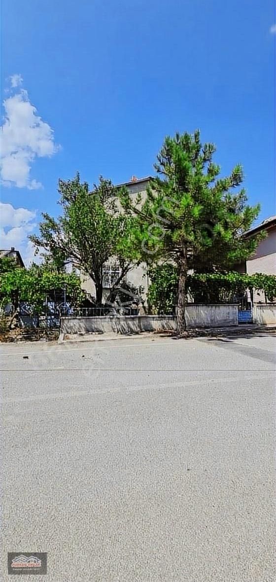Yenicami Villalara Yakın Müstakil Bahçeli Satılık İki Katlı Ev - Görsel 4