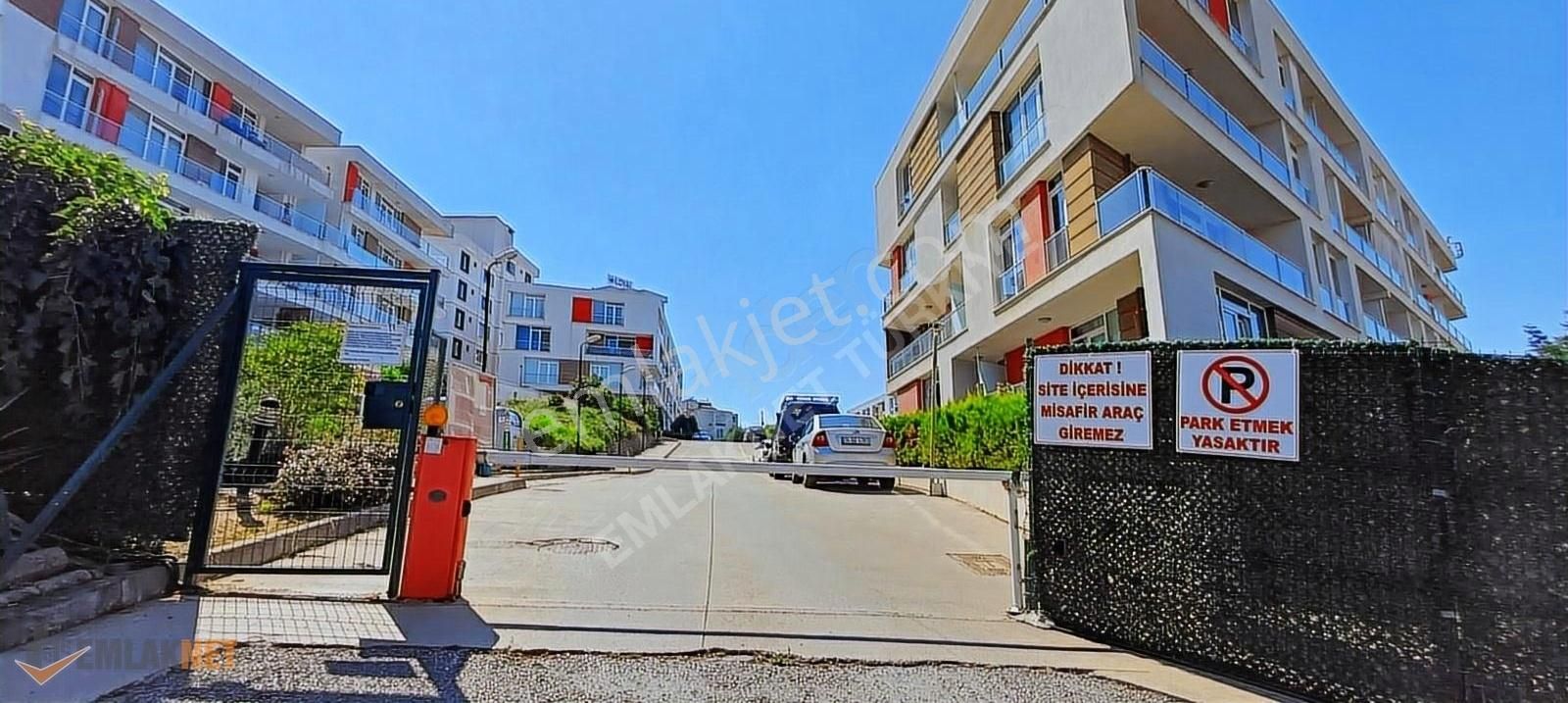 Tuzla Aydınlı Satılık Daire DUMANKAYA ADRES SU SİTESİ SATILIK 1+1 DAİRE