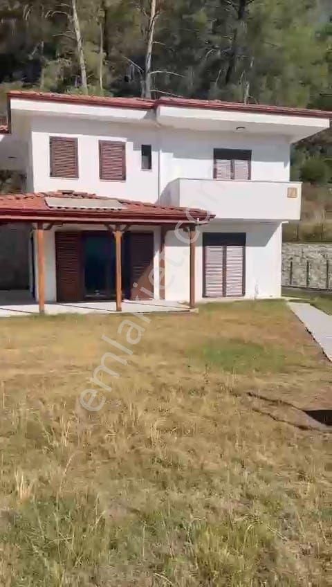 Marmaris Çetibeli Satılık Villa Muğla Marmaris'te satılık villa Nazar Emlak'tan