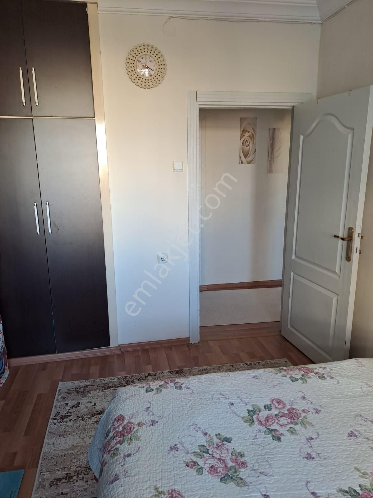 Seyhan Mithatpaşa Satılık Daire AZ KATLI YATAY MİMARİ HASARSIZ FERAH DAİRE