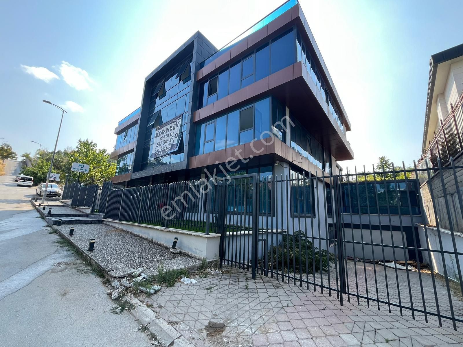 Çankaya Mutlukent Kiralık Dükkan & Mağaza MUTLUKENT MAHALLESİNDE KİRALIK İŞ YERİ