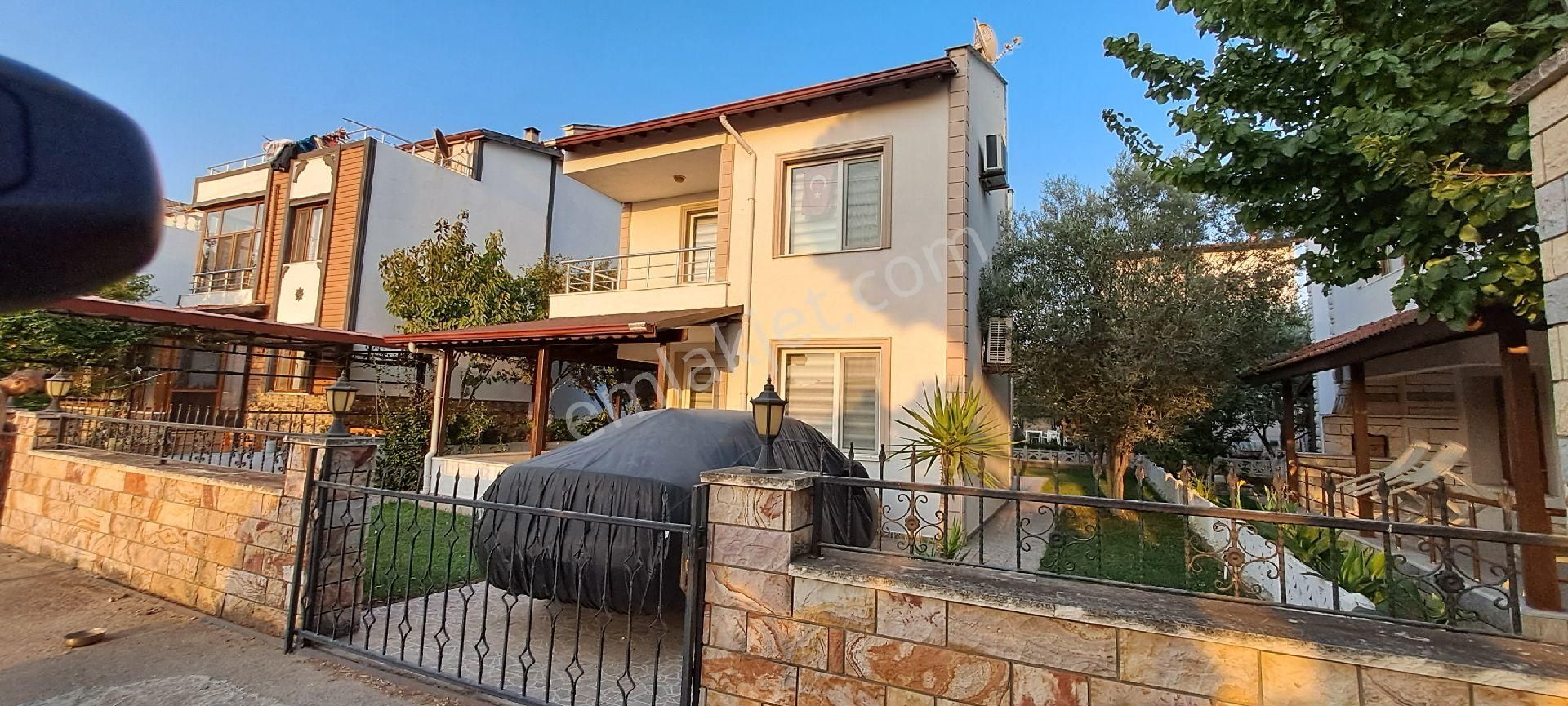 Gömeç Yaya Satılık Villa Balıkesir Gömeç kızko sahil sitesi içerisinde müstakil villa 