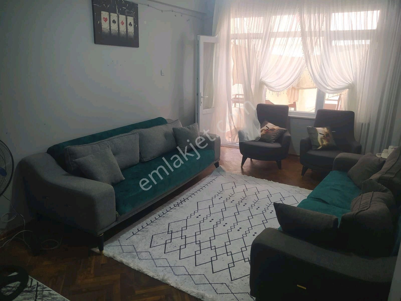 Hayrabolu Hisar Satılık Daire HAYRABOLU HEYKELE 150 METRE YÜRÜME MESAFESİNDE ŞERİFOĞLU PASAJI 1. KAT 3+1 135M2 1 BALKON 1 TERASLI