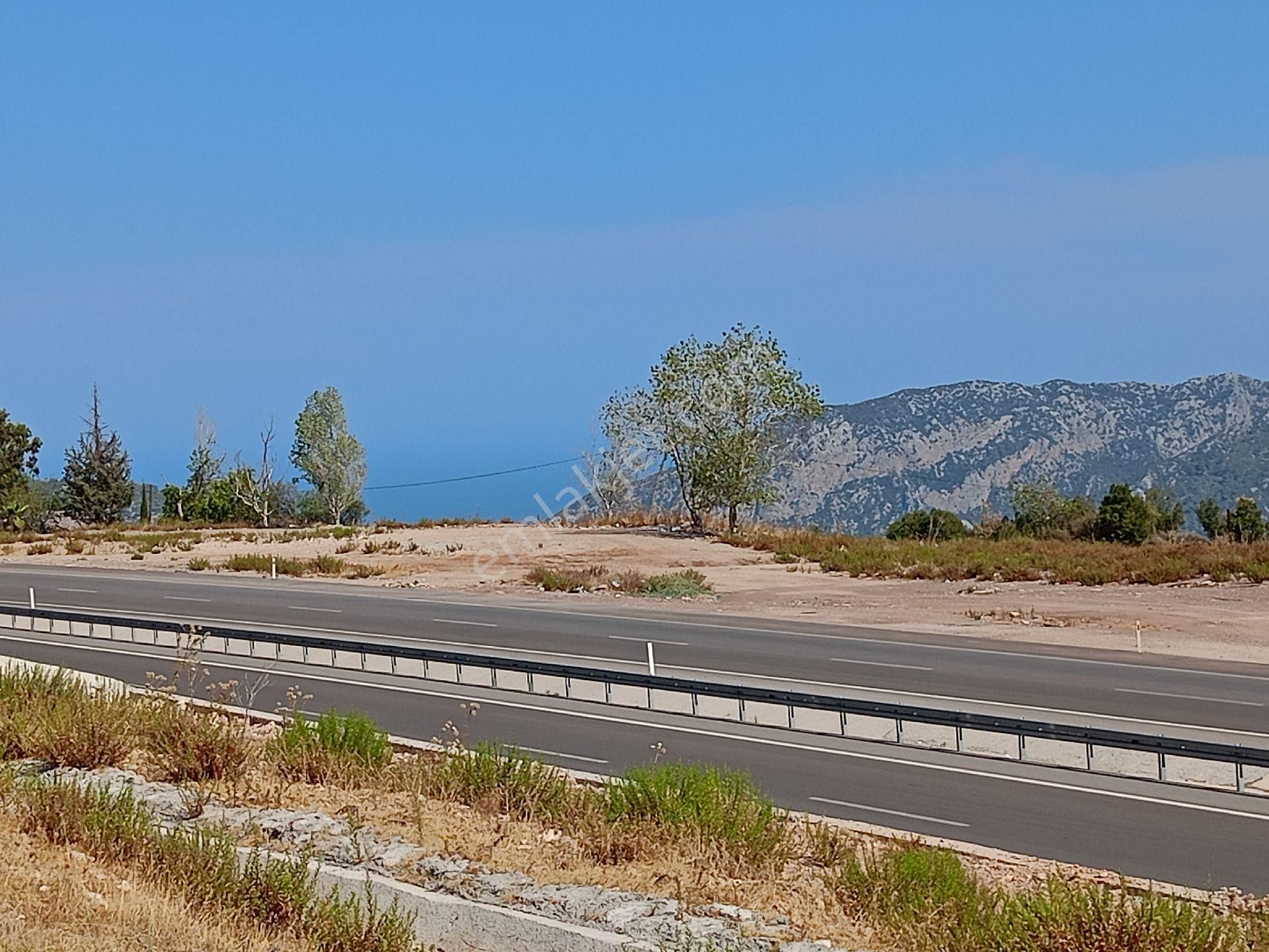 Tek Tapu Deniz Manzaralı Anayol Cephe Li - Görsel 3
