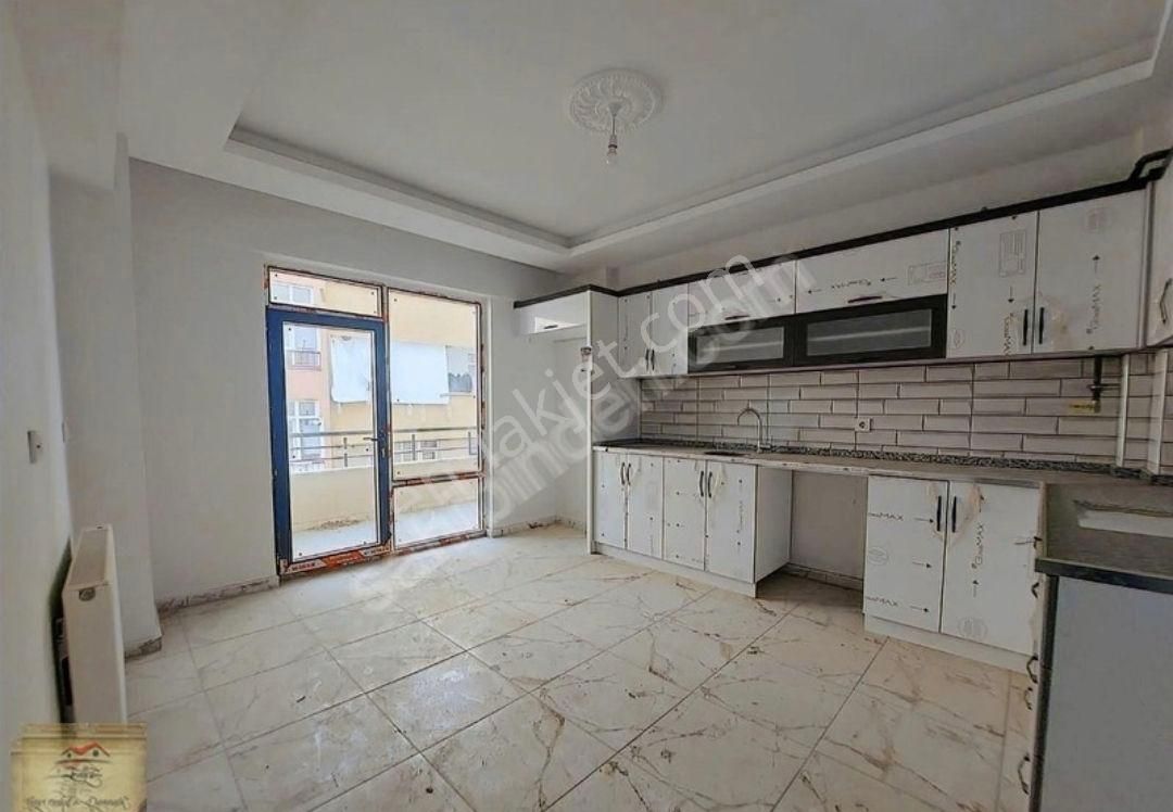 Elazığ Merkez Yeni Satılık Daire Pazartesi Pazarı Yakınında Satılık 3+1 Lüx Daire