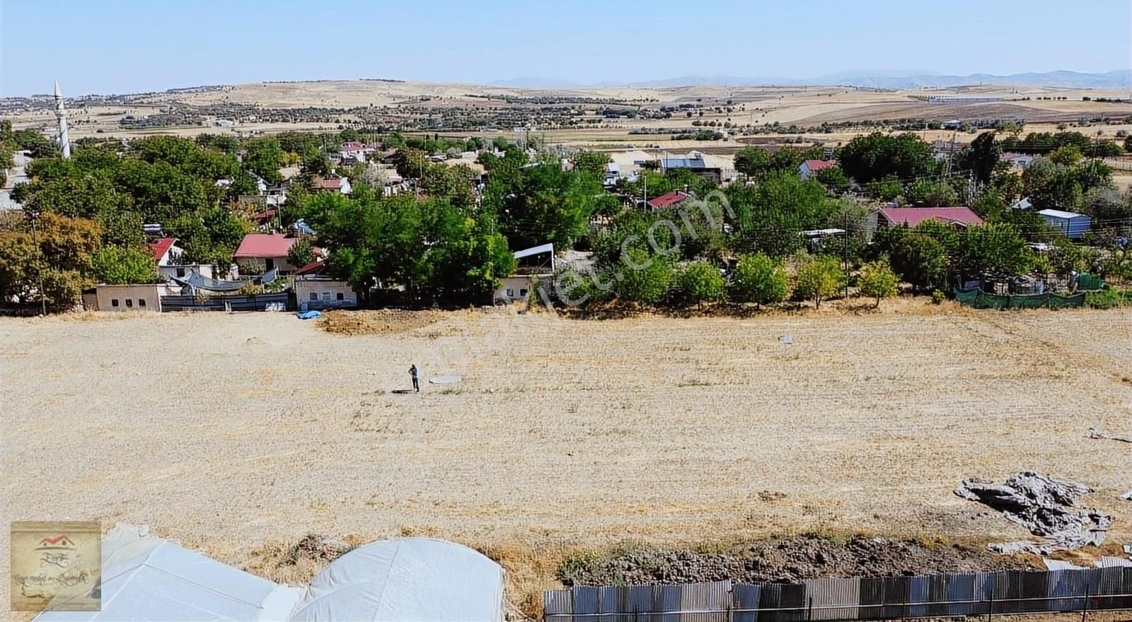 Elazığ Merkez Gölköy Köyü (Cumhuriyet) Satılık Tarla Cumhuriyet (göl) Köyünde Köy İçinde Kupon Arazi