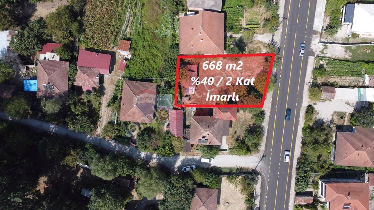 Akyazı Vakıf Satılık Konut İmarlı Remax Mavi'den Akyazı Vakıf'ta 668 M² İmarlı Arsa