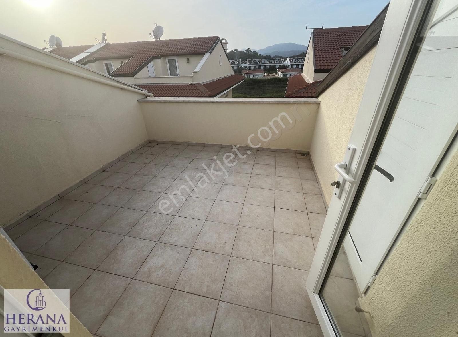 Çalış Plajına Sıfır Site İçinde Satılık Villa - Görsel 3