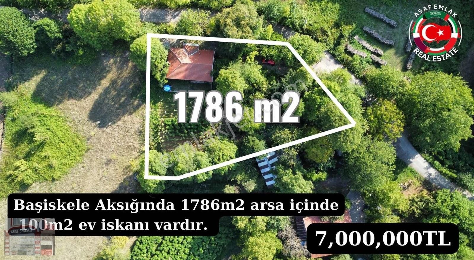 Başiskele Aksığın Satılık Villa İmarlı BAŞISKELE AKŞIĞINDA 1786 m2 ARSA İÇİNDE EV İSKANI VARDIR.