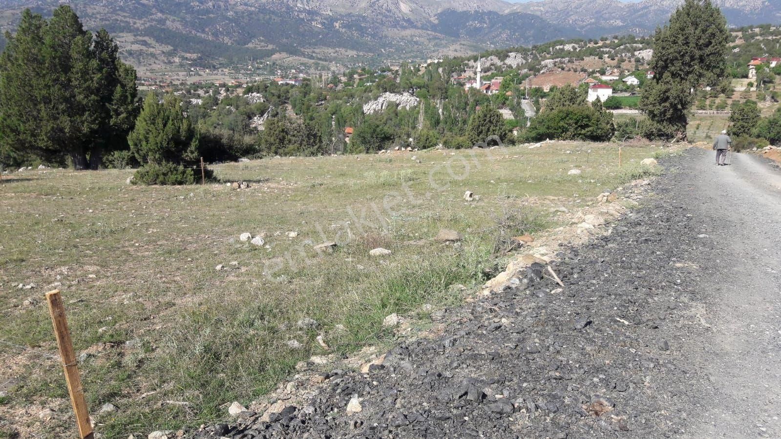 Seydikemer Yayla Karaçulha Satılık Tarla Yayla Karaçulha Karahasantaşı Merkezde Satılık 400 M2 Ve 400m2 Müstakil 2 Tane 2b Parsel