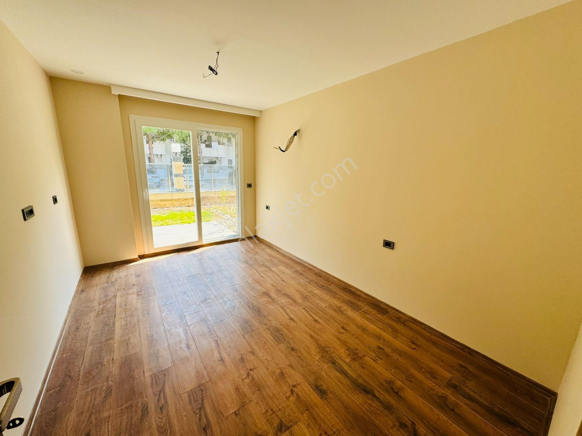 Kuşadasında Satılık 2+1 Bahçe Katı Sıfır Lüx Daire - Görsel 5