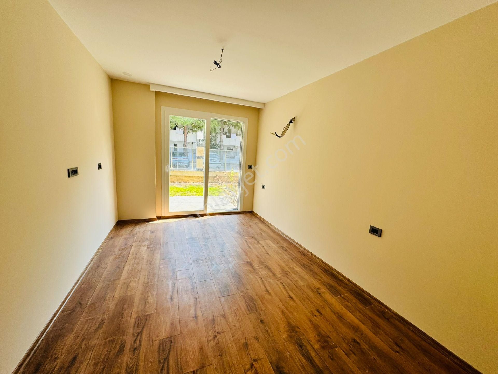 Kuşadasında Satılık 2+1 Bahçe Katı Sıfır Lüx Daire - Görsel 6