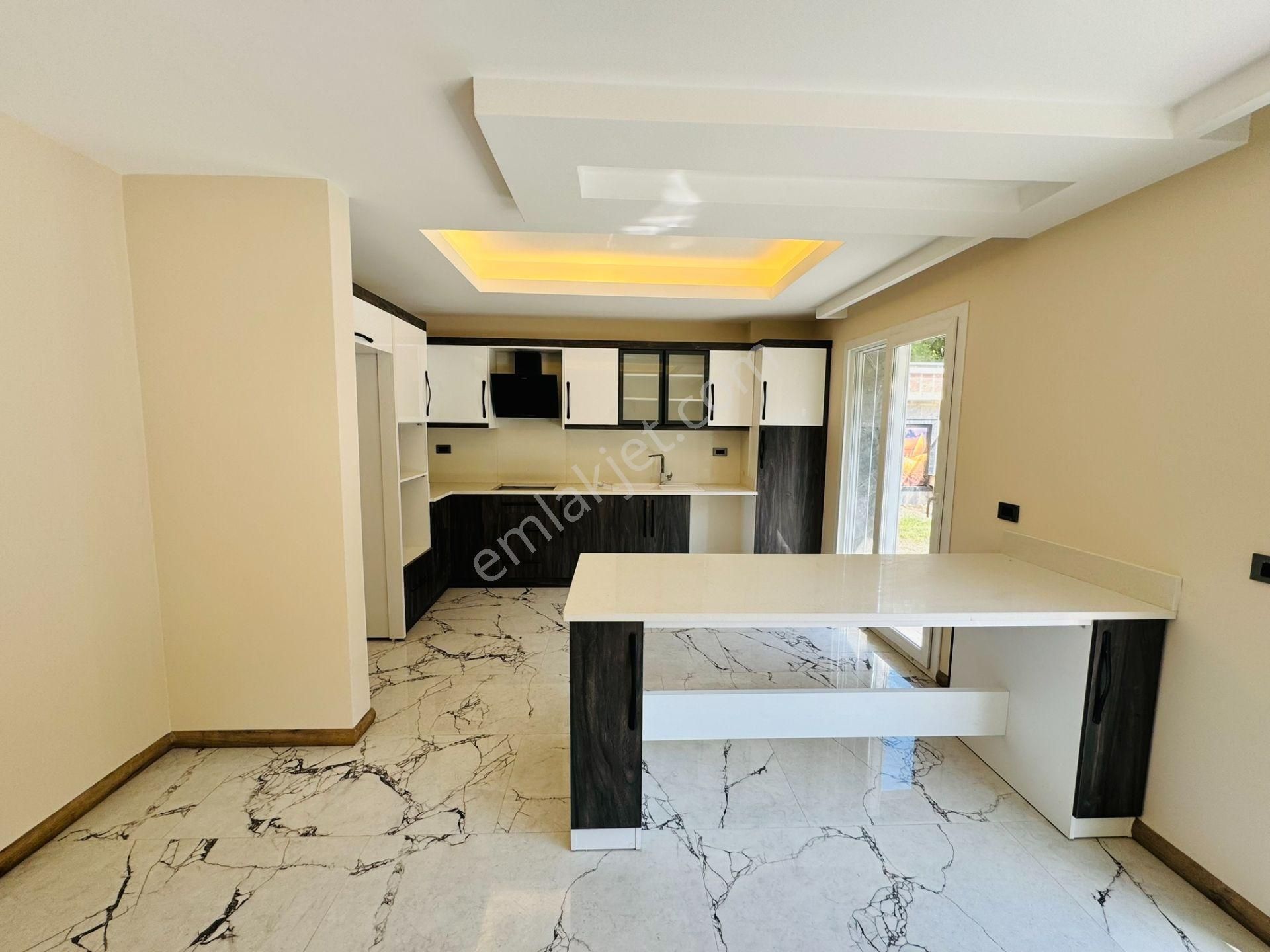 Kuşadasında Satılık 2+1 Bahçe Katı Sıfır Lüx Daire - Görsel 18