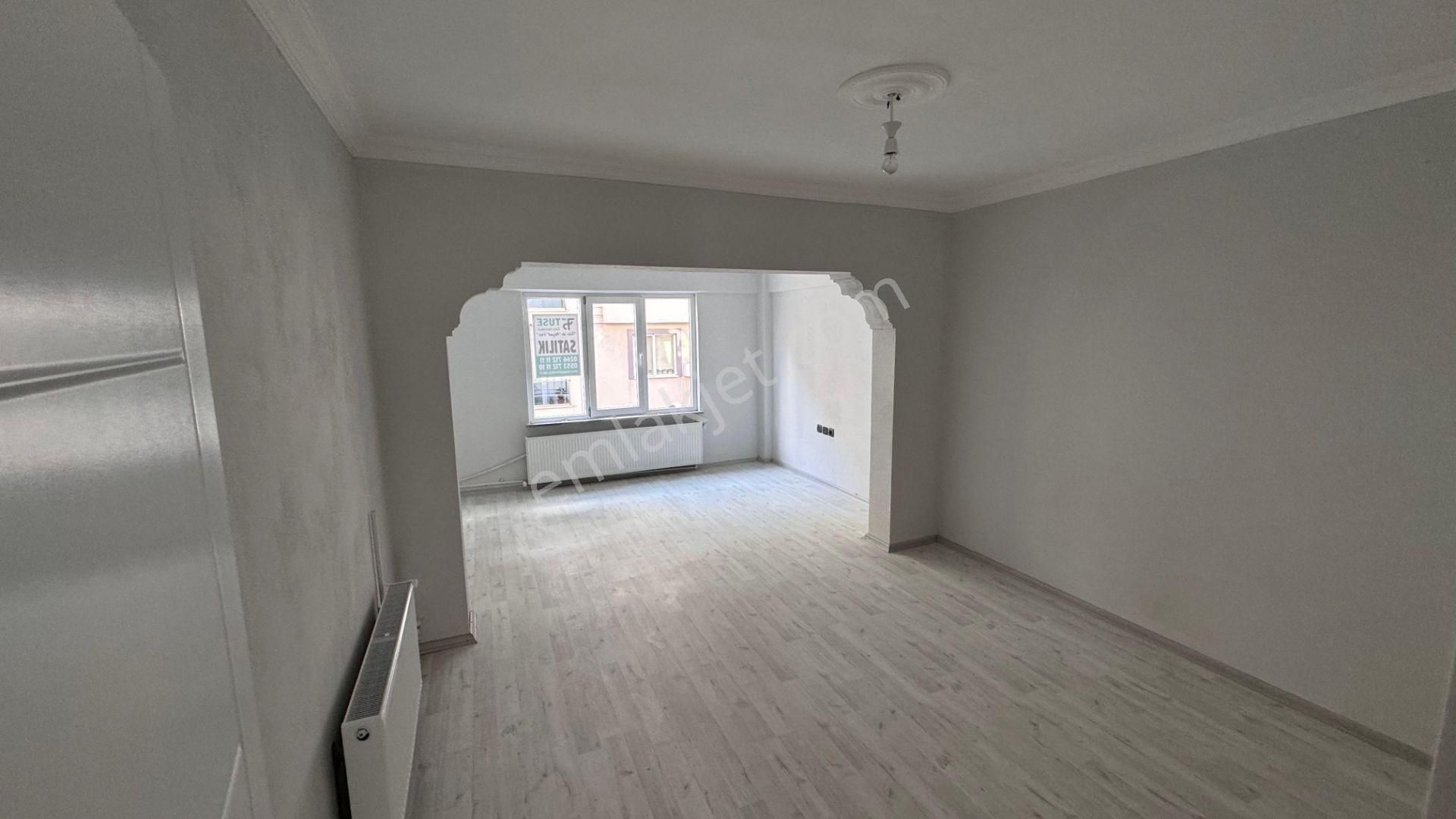 Bandırma Sunullah Satılık Daire  SUNULLAH MAH. 2+1 ARA KAT SATILIK DAİRE