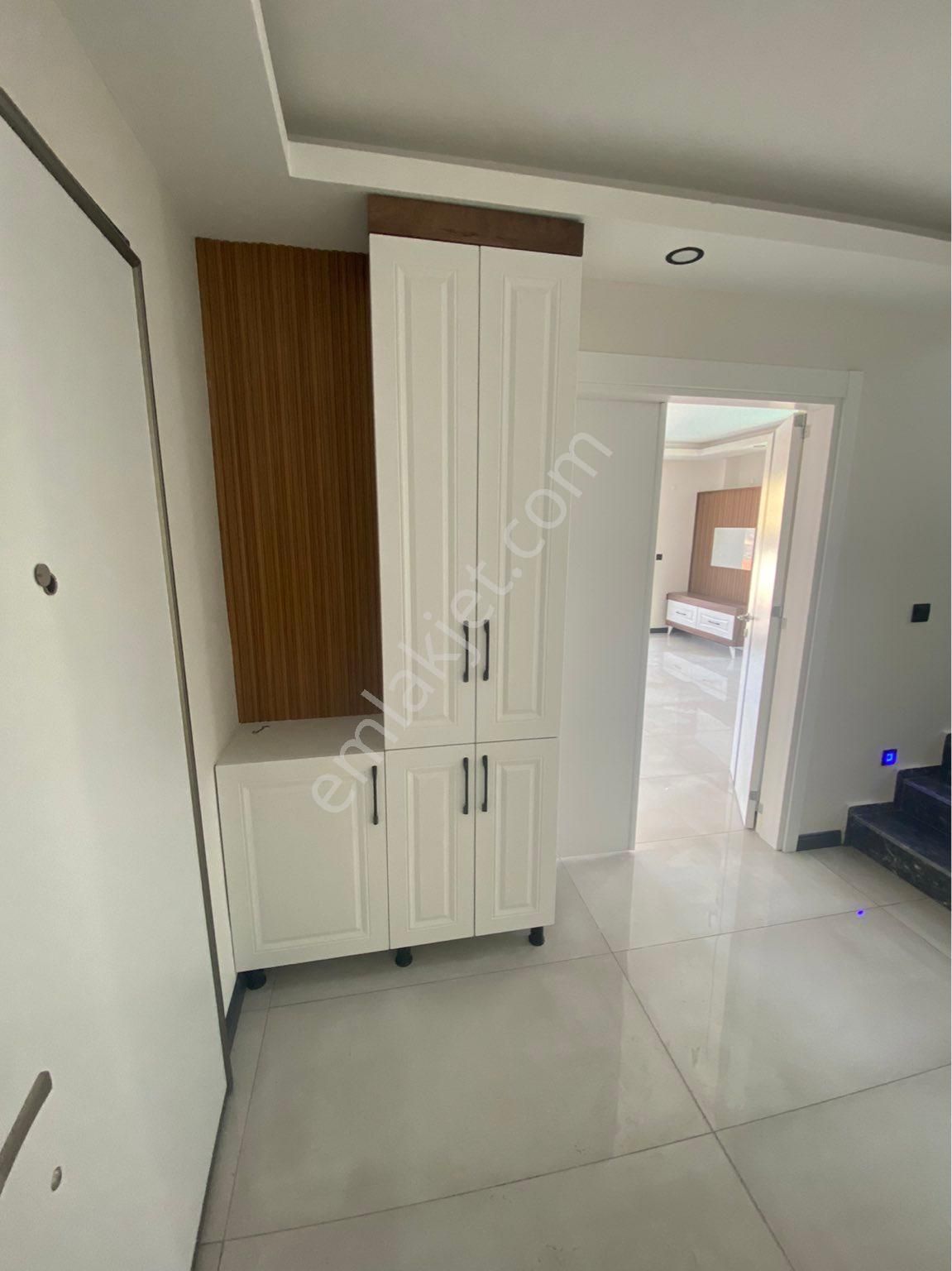 Didim Hisar Mahallesinde Ayrı Mutfak Ebeveyn Banyolu Havuzlu Bahçe Kullanım Alanı Olan 3 + 1 Villa - Görsel 34