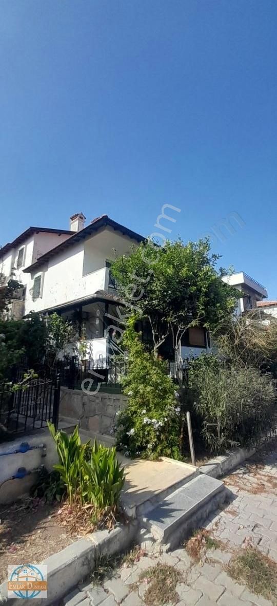 Menderes Çukuraltı Satılık Villa Özdere Emlak Dünyasından 3+1 Deniz Manzaralı Bakımlı DublexVilla