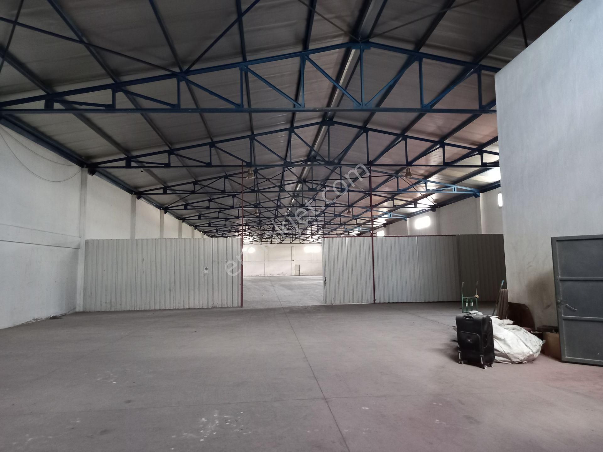 Yunusemre Muradiye Satılık Fabrika Manisa Muradiye Organize De Kiralık 3.700 M2 Fabrika 350.000 Tl