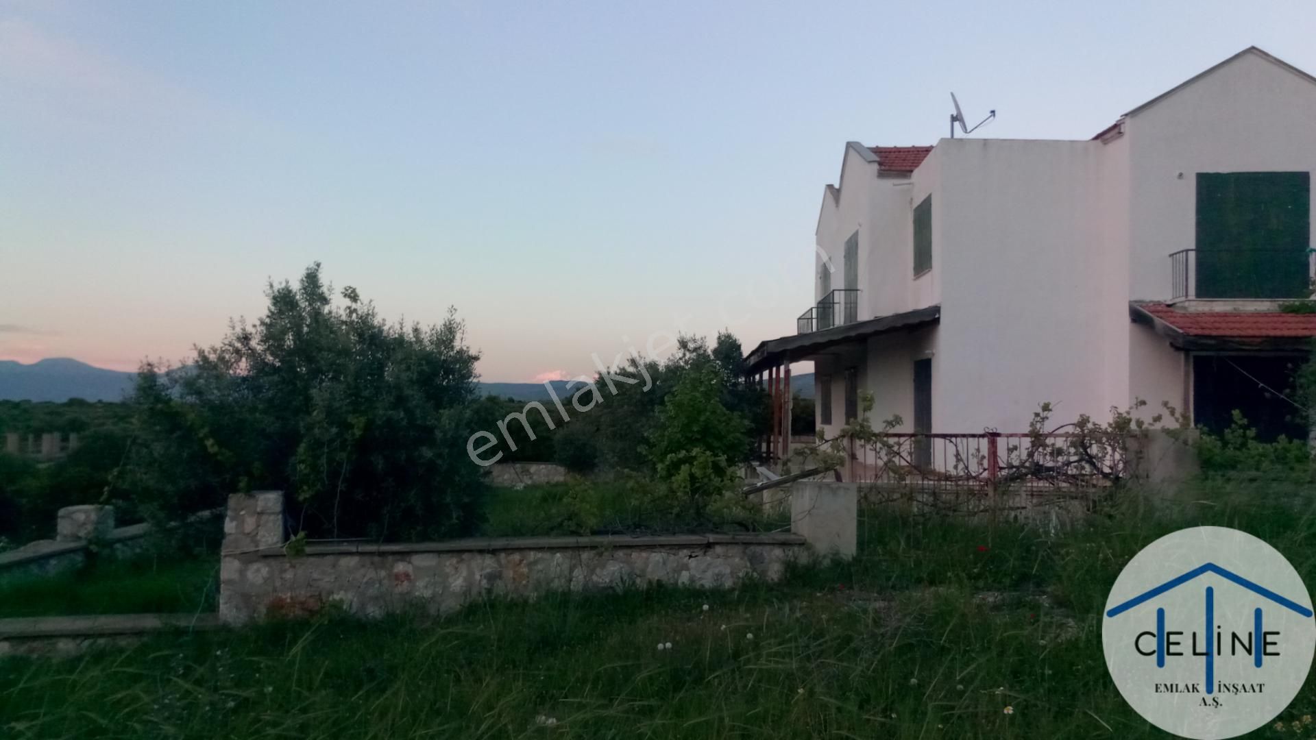 Çeşme Germiyan Satılık Villa İmarlı Çeşme Germiyan Mahallesinde Eşsiz Deniz Manzaralı Arsa