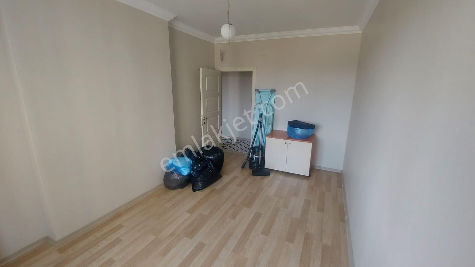 Yüreğir Atakent Kiralık Daire ++selanik'ten Yüreğir Kulakkent Sitesi Kiralık Kapalı Mutfak 4+1