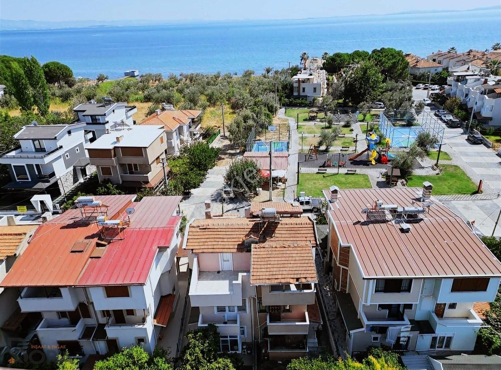 Edremit Narlı Satılık Villa BORADAN NARLIDA YOLUN ALTINDA DENİZE 180 METRE FIRSAT VİLLA