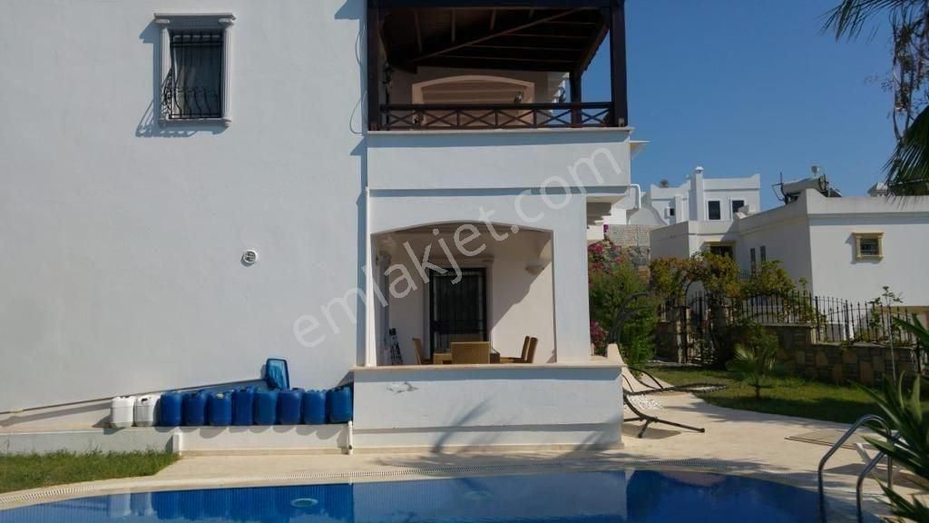 Bodrum Marinaya Yakın Kışlık Kiralık Özel Havuzlu 3+1 Villa - Görsel 5