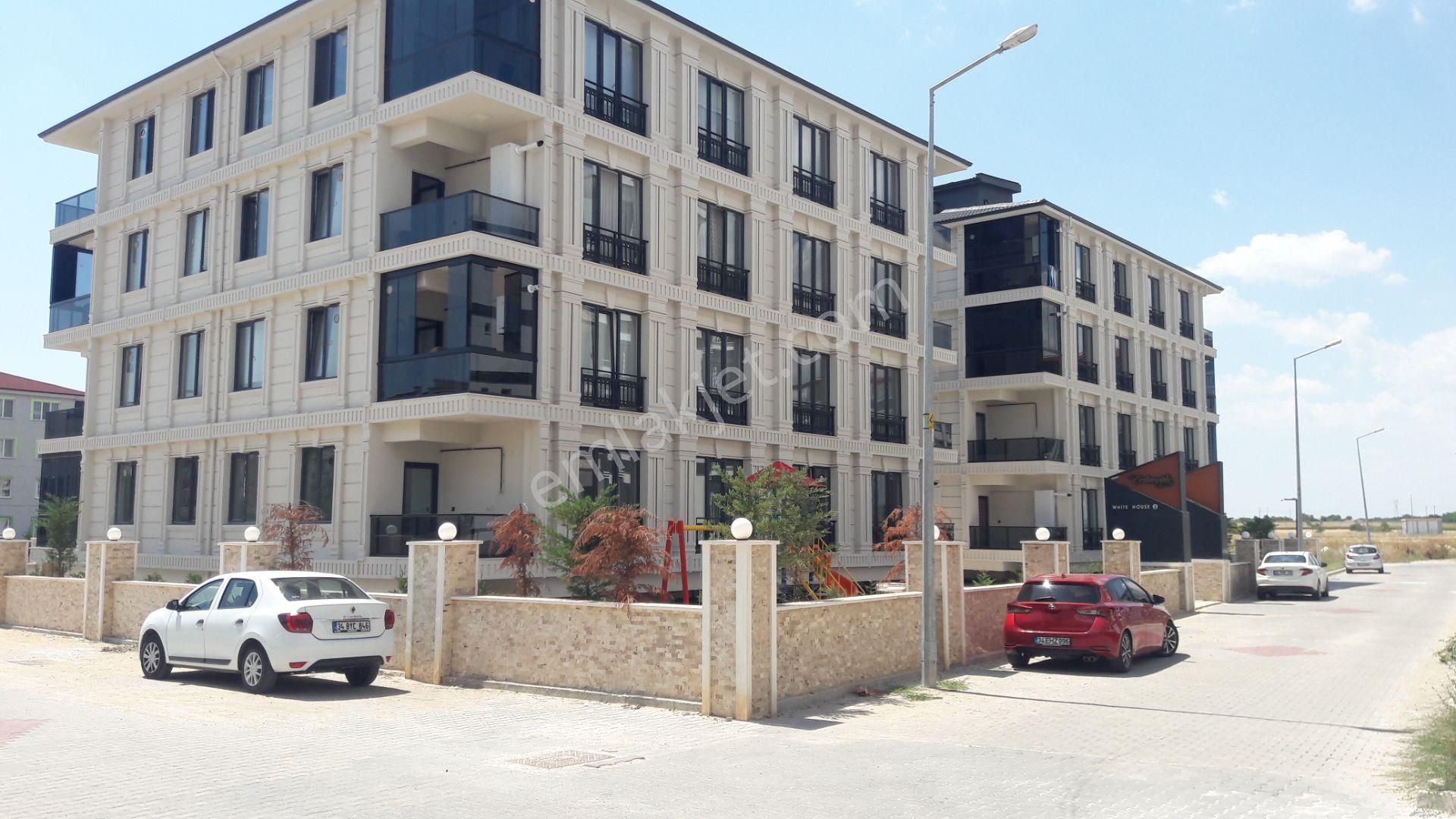 Kırklareli Merkez İstasyon Satılık Daire  sahibinden site içinde 2+1 lüks daire