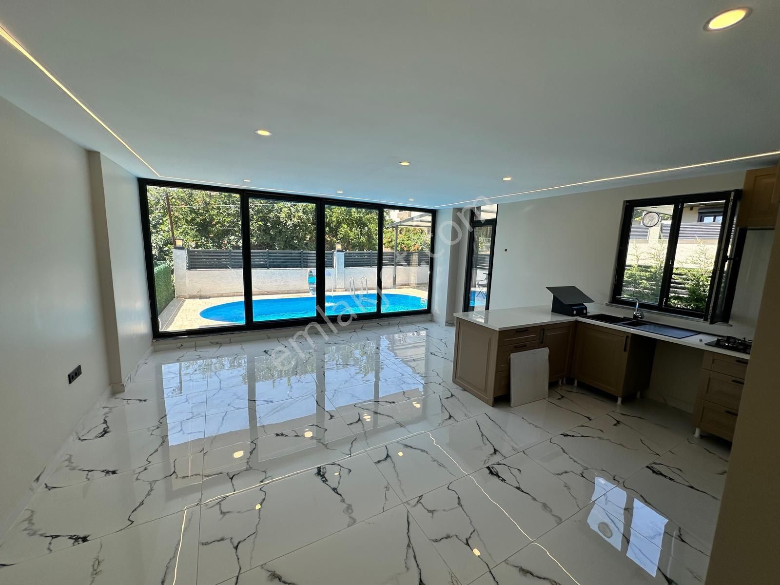 Havuzlu Villa Sauna Denize 100m - Görsel 24