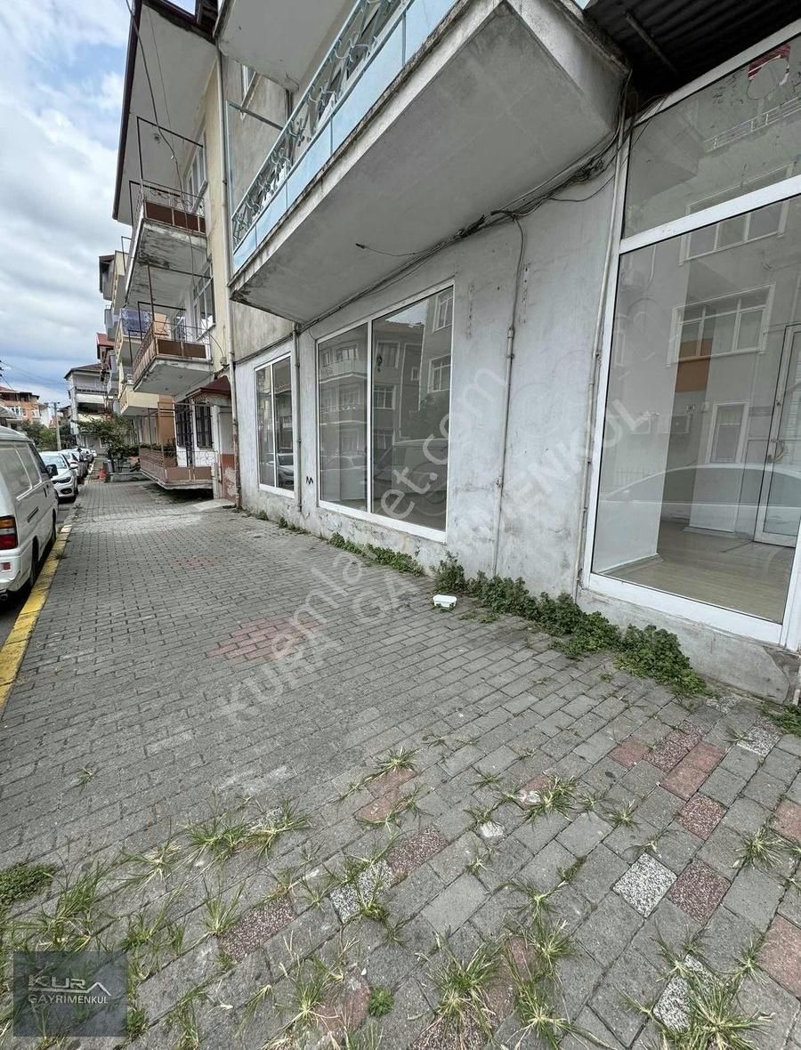 Gölcük Dumlupınar Kiralık Ofis İKİ CEPHELİ DÜKKAN