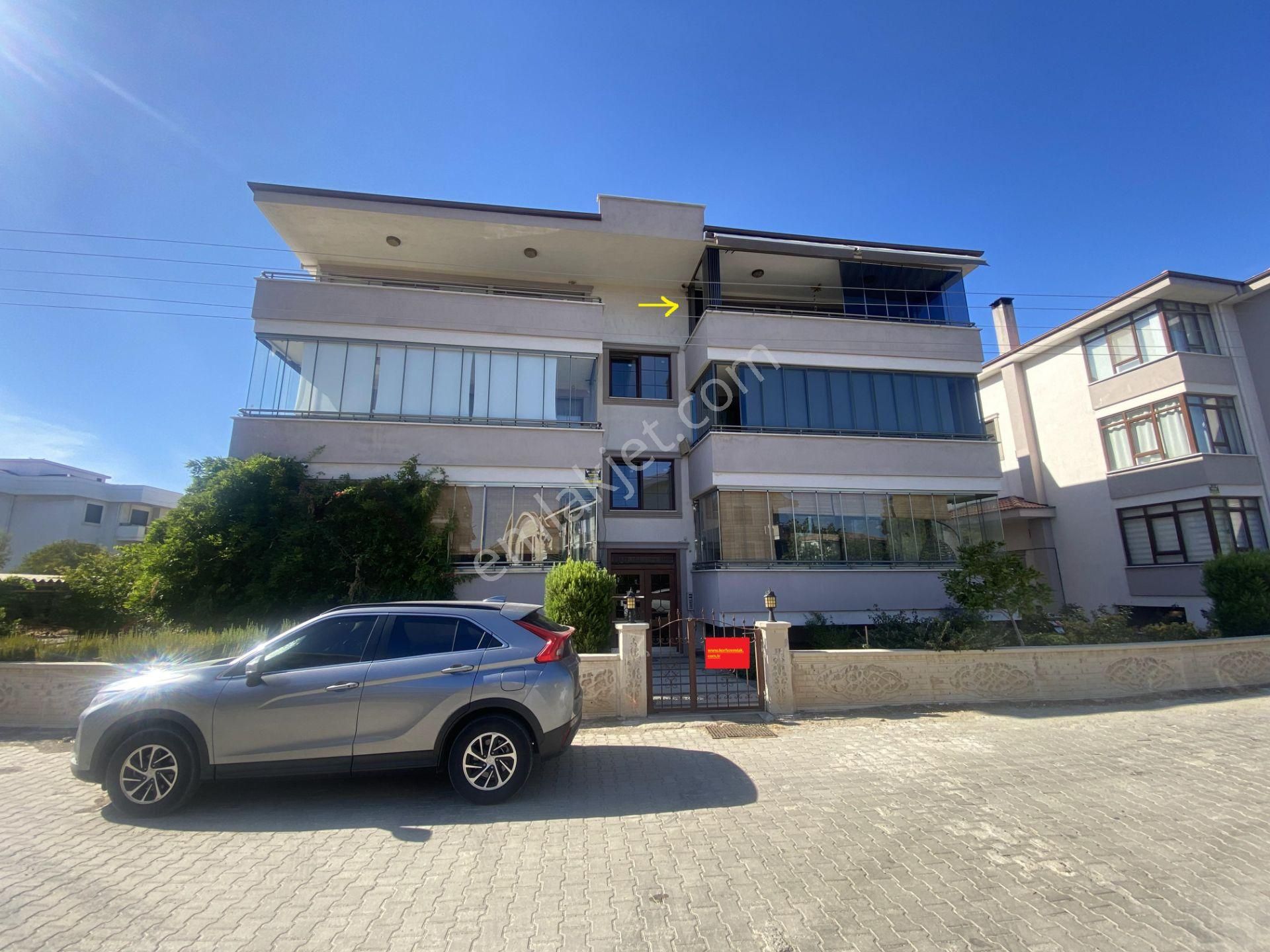 Ayvalık Ali Çetinkaya Satılık Daire  BALIKESİR AYVALIK TA SATILIK DAİRE .DENİZ MANZARALI.