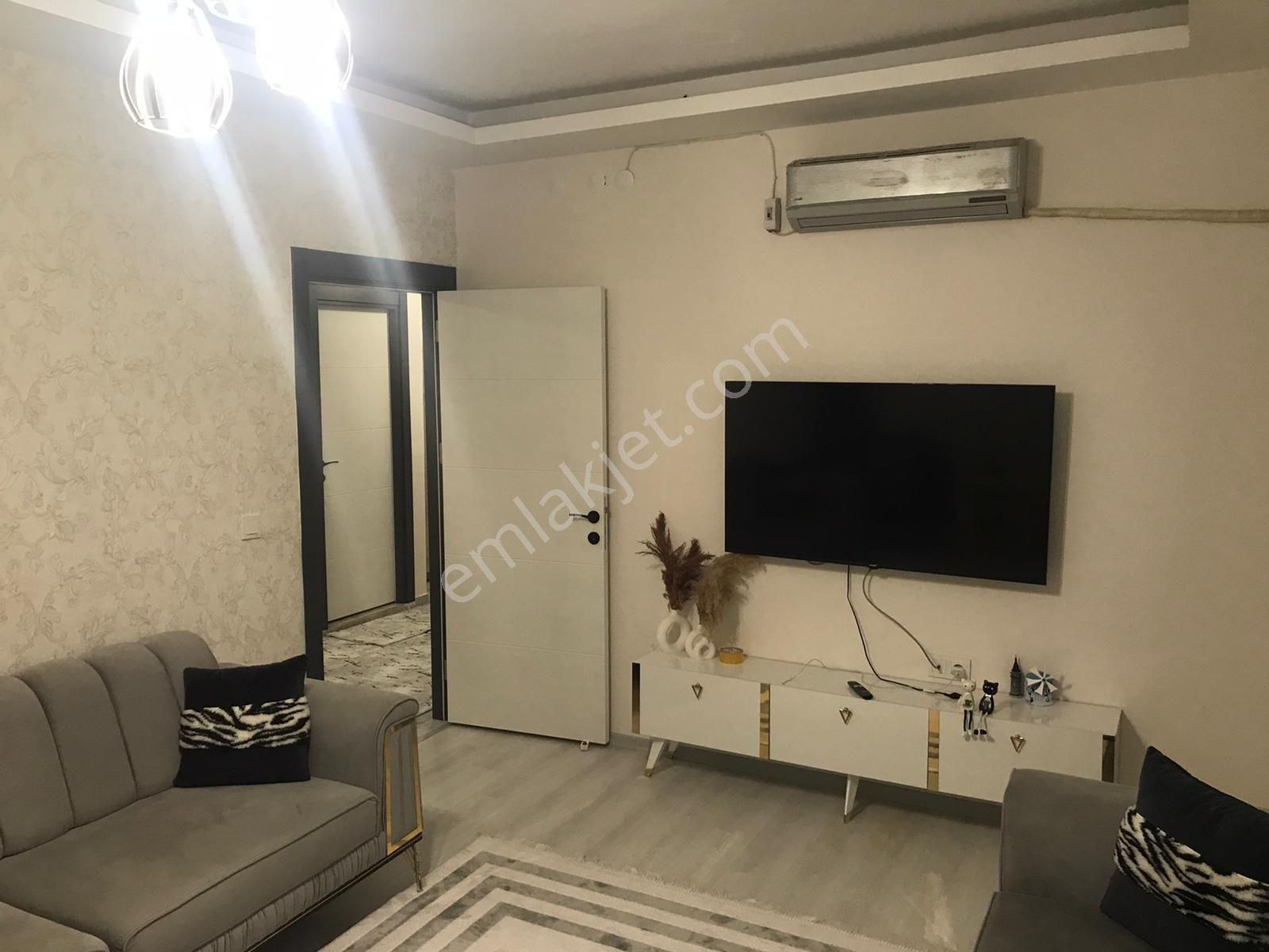 Bağlar Yeniköy Satılık Dükkan & Mağaza kiralık 2+1 daire 